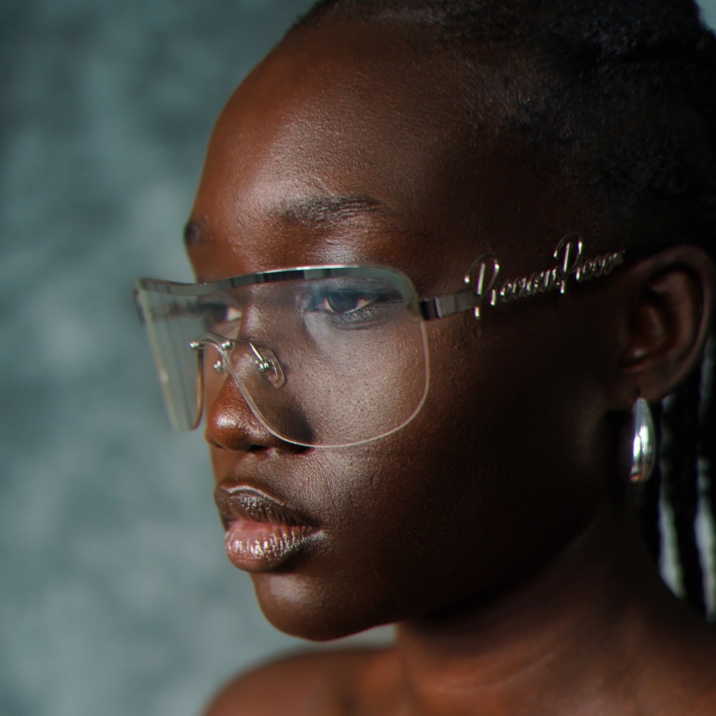 PRECIOUS PIECE - Transparent